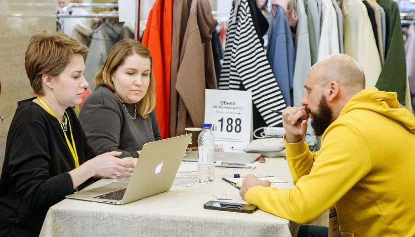 BEE-TOGETHER.ru: отвечаем на вопросы о ведущем событии в легкой промышленности